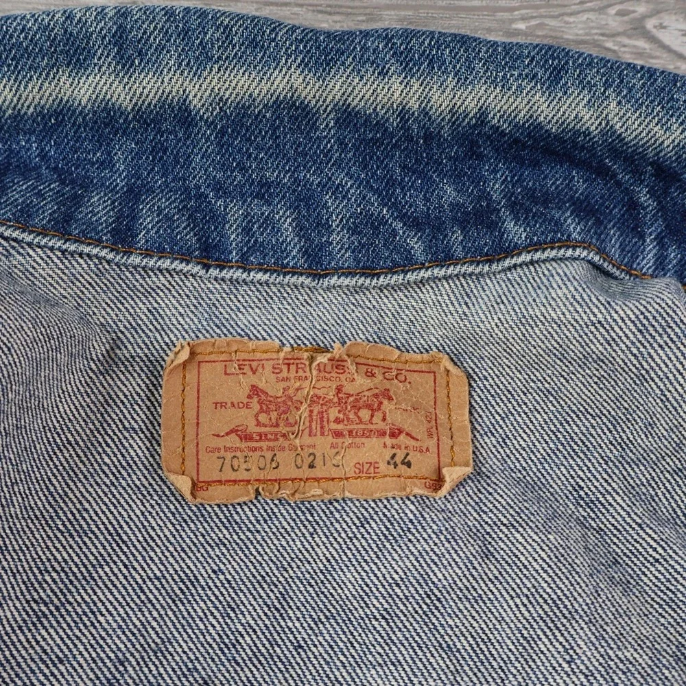 Levi's Vintage 70506 Denim Trucker Jacket Men's 44 Blue USA Red Tab